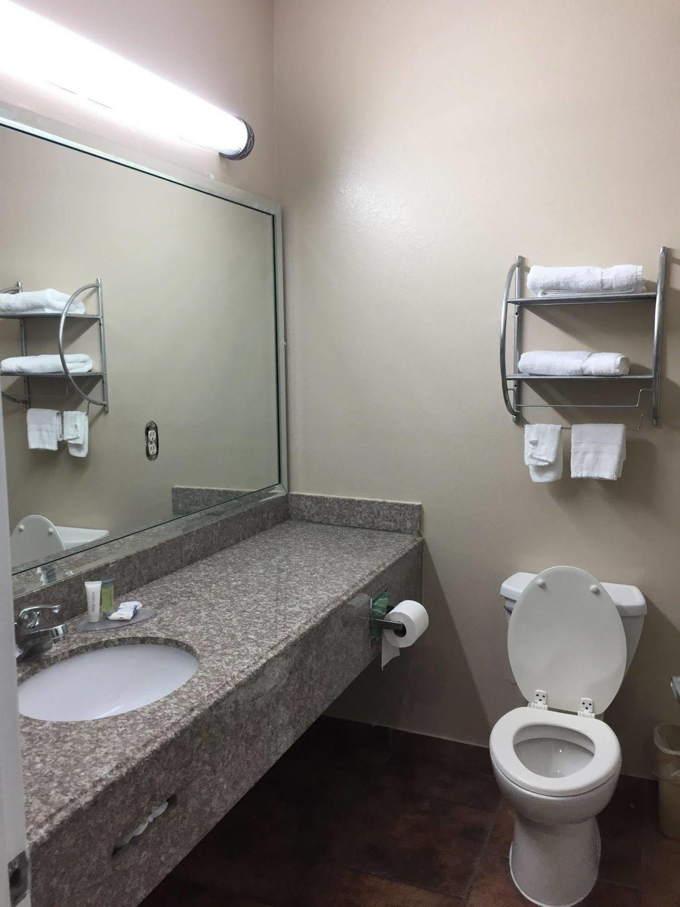 Scottish Inns & Suites Timber Creek, Houston, Tx バーカー エクステリア 写真