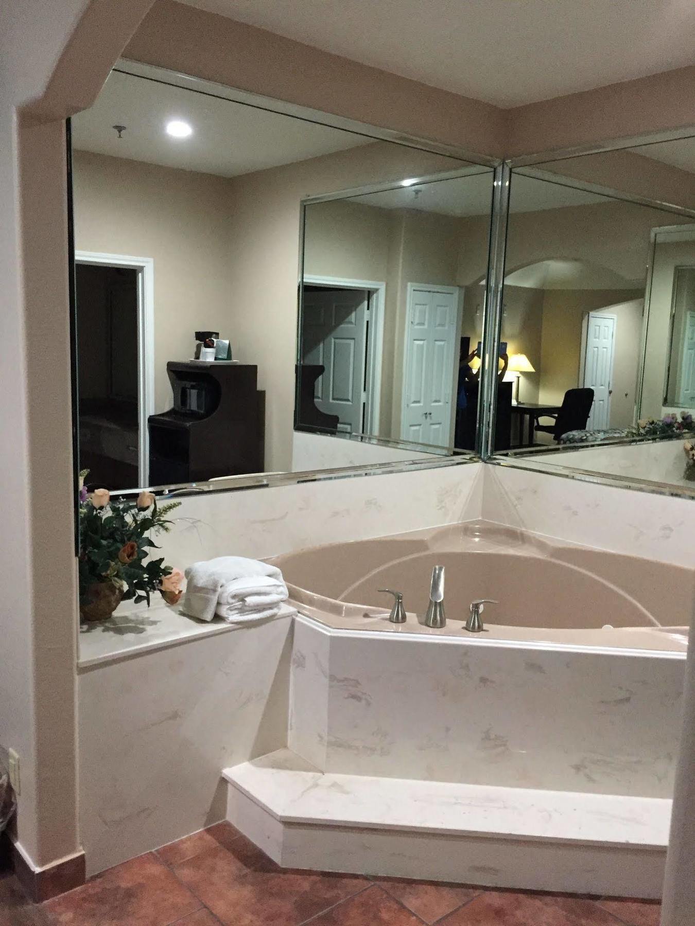 Scottish Inns & Suites Timber Creek, Houston, Tx バーカー エクステリア 写真